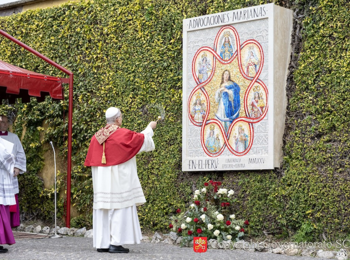 Pope Leo blesses a mosaic of Our Lady and a statue of Saint Rose of Lima in the Vatican Gardens