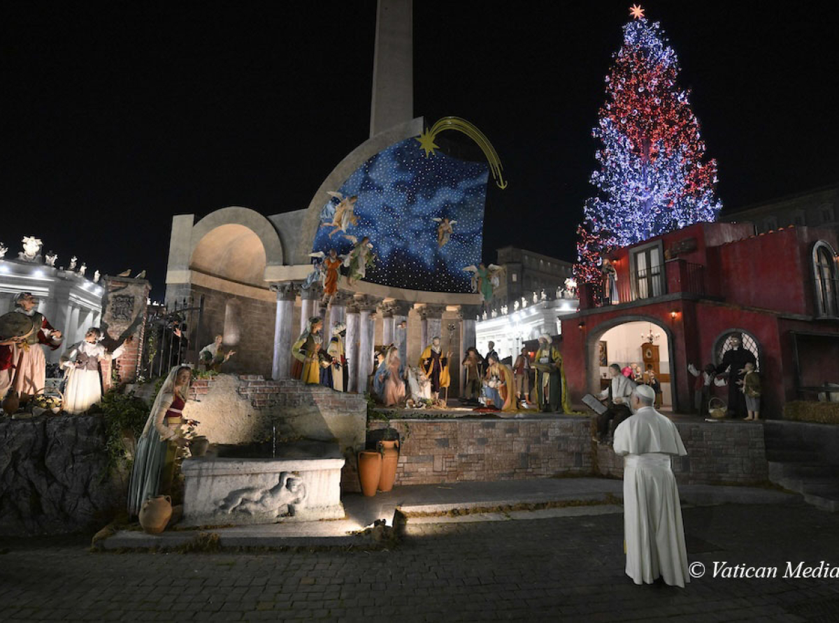 Le Pape Léon XIV visite la crèche de Nocera Inferiore-Sarno sur la Place Saint-Pierre