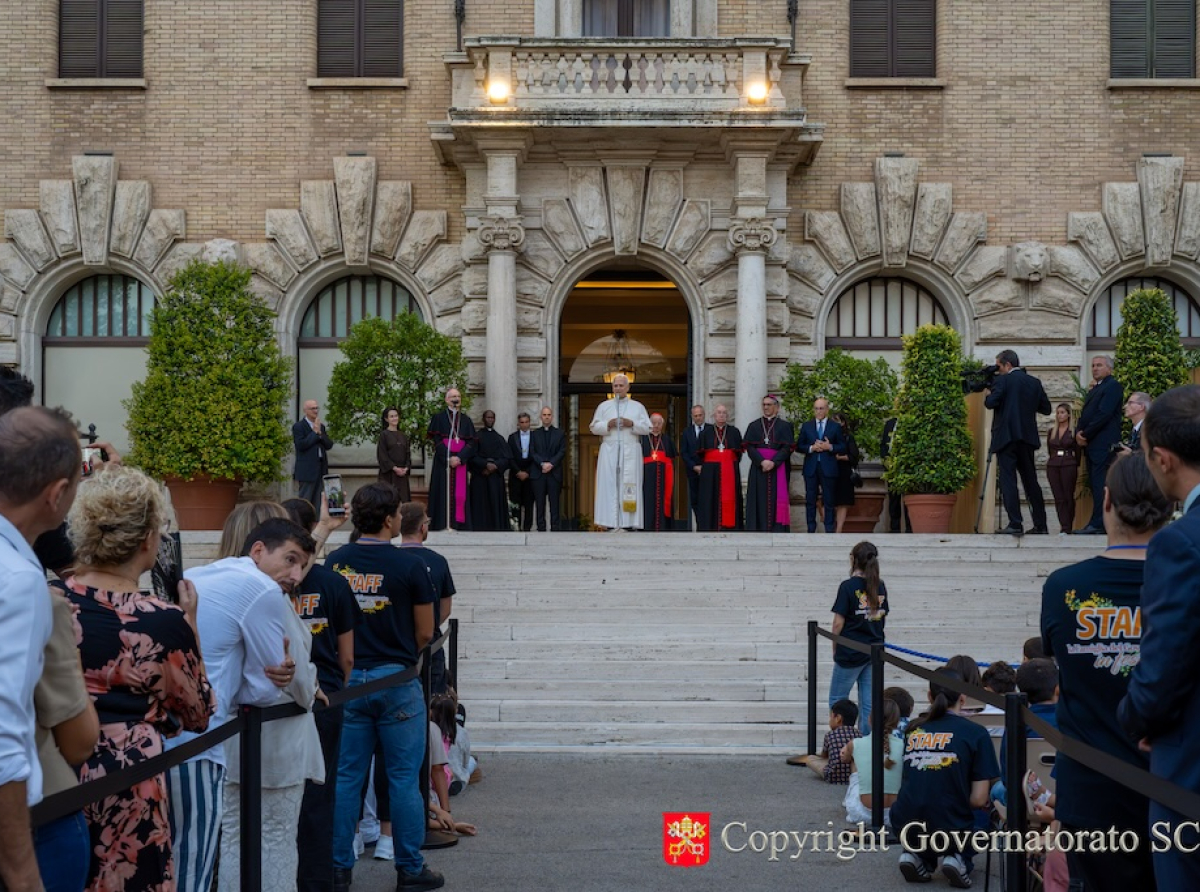 León XIV en “La familia de la Gobernación está de fiesta”