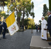 Alla Grotta di Lourdes nei Giardini Vaticani Papa Leone XIV ha celebrato la Messa per il Corpo della Gendarmeria 
