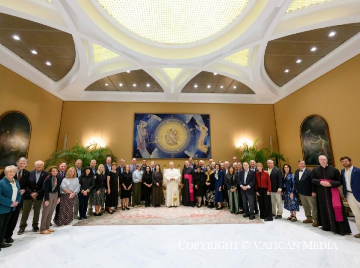 Papa Leone XIV ha incontrato un gruppo di Patrons of the Arts in the Vatican Museums dalla Louisiana
