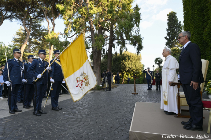 Le Pape Léon XIV célèbre la Messe pour le Corps de la Gendarmerie dans la Grotte de Lourdes des Jardins du Vatican, 