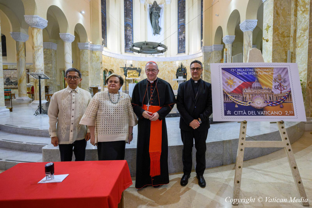 Il Servizio Poste e Filatelia ha presentato il francobollo per il 75° anniversario delle relazioni diplomatiche tra Santa Sede e Filippine